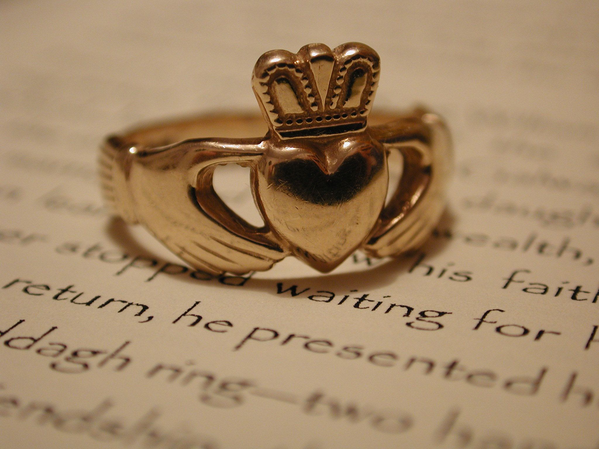 San Valentín e Irlanda: el anillo Claddagh como símbolo de amor y amistad
